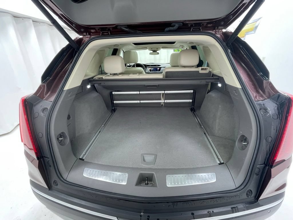Used 2022 Cadillac XT5 Premium Luxury AWD/4WD image 6