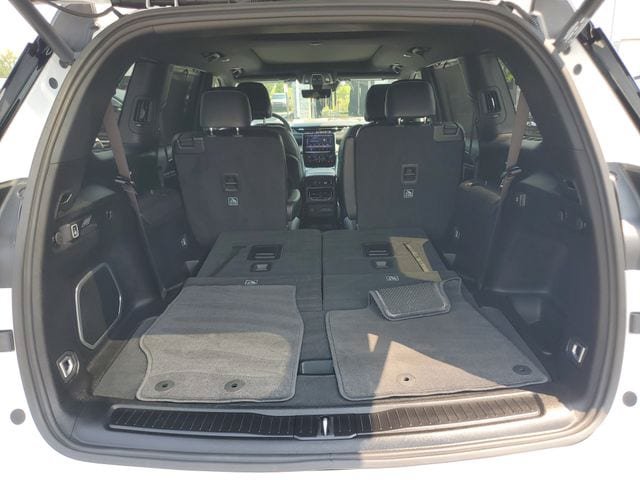 Certified 2025 Jeep Grand Cherokee L Limited w/ Luxury Tech Group II AWD/4WD image 12