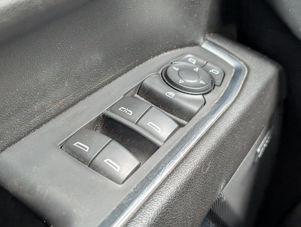 Used 2023 Chevrolet Silverado 1500 LT Trail Boss w/ Convenience Package II AWD/4WD image 27