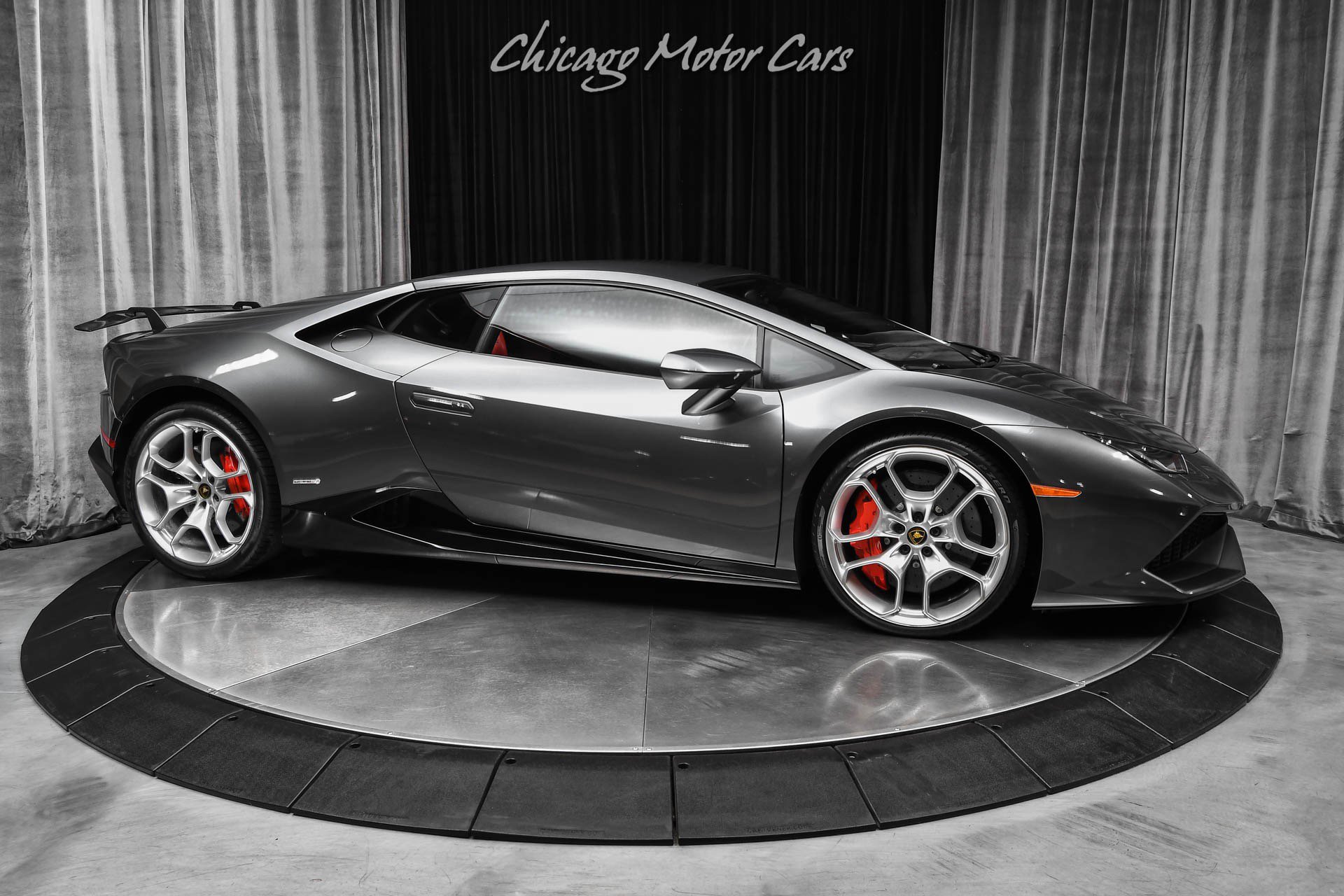 Used 2017 Lamborghini Huracan LP 610-4 AWD/4WD image 6