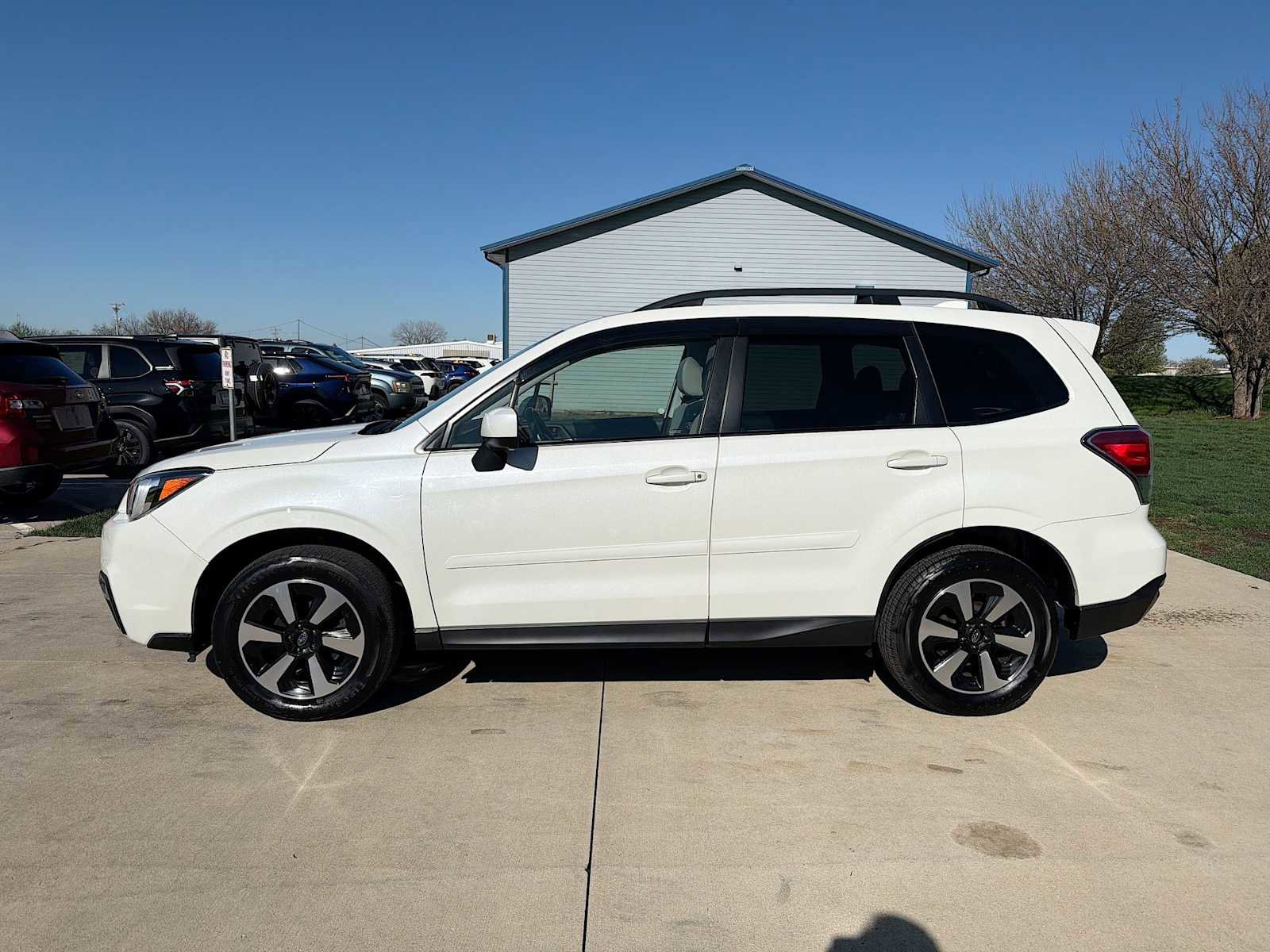Used 2017 Subaru Forester 2.5i Premium w/ Popular Package #1A image 3