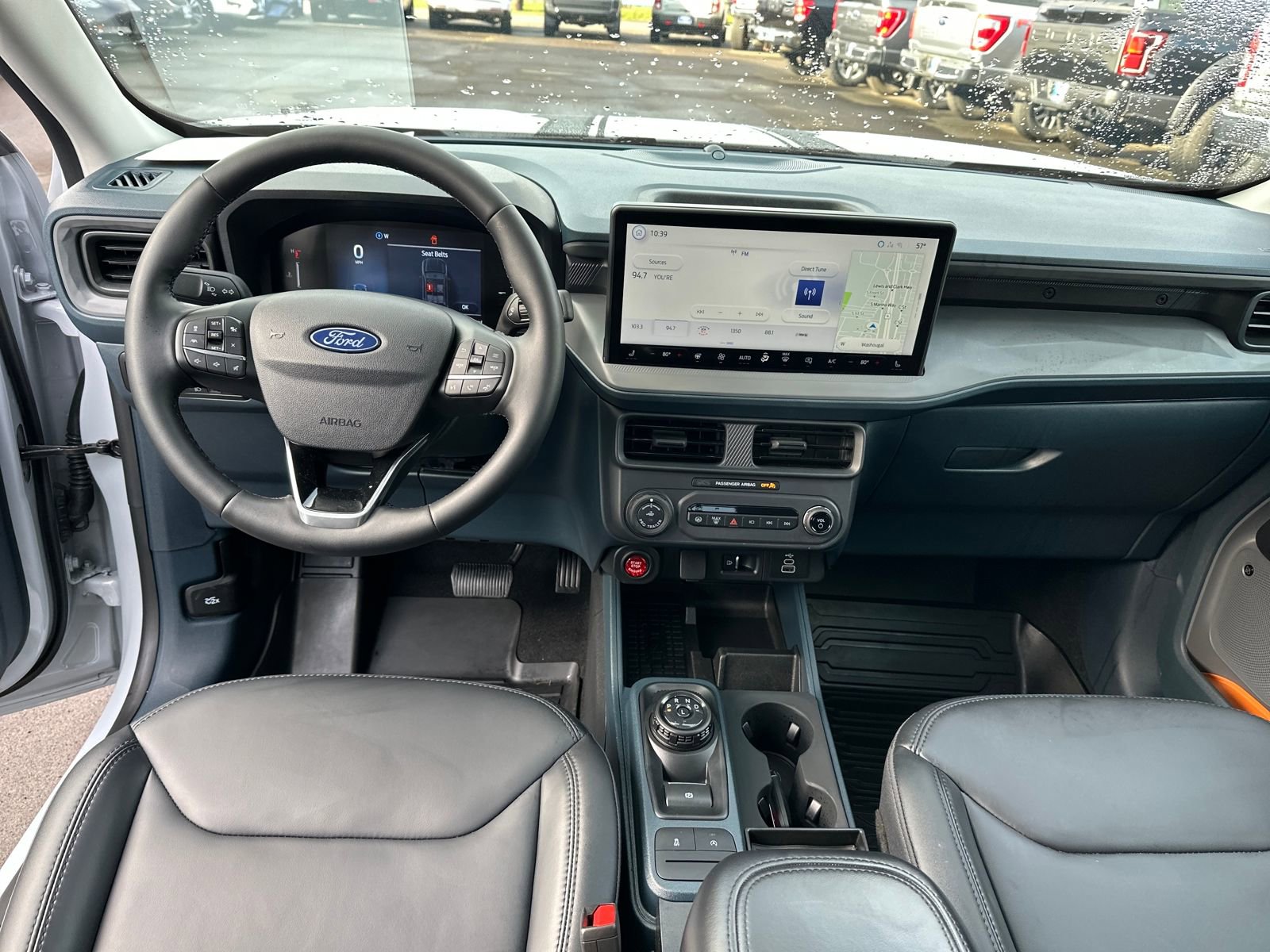 Used 2025 Ford Maverick Lariat w/ Black Appearance Package image 12