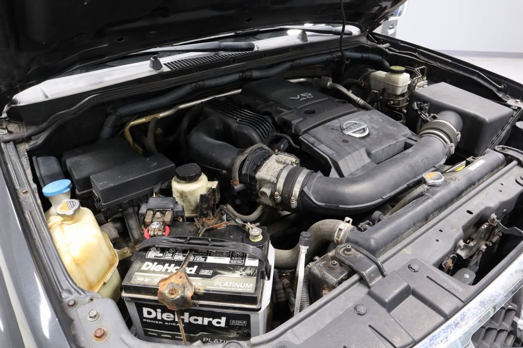 Used 2011 Nissan Frontier SL image 18