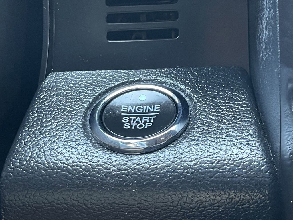 Used 2020 Ford Expedition Limited image 31