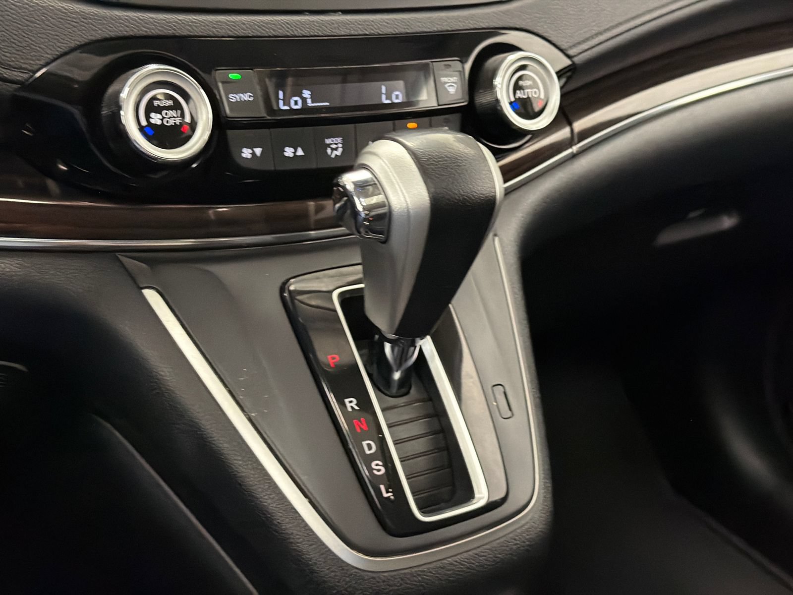 Used 2016 Honda CR-V Touring image 28
