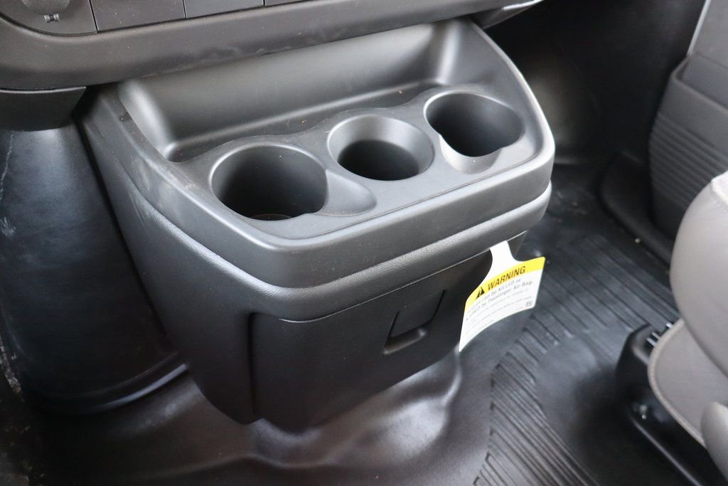 New 2026 Chevrolet Express 3500 Work Van w/ Power Convenience Package image 26