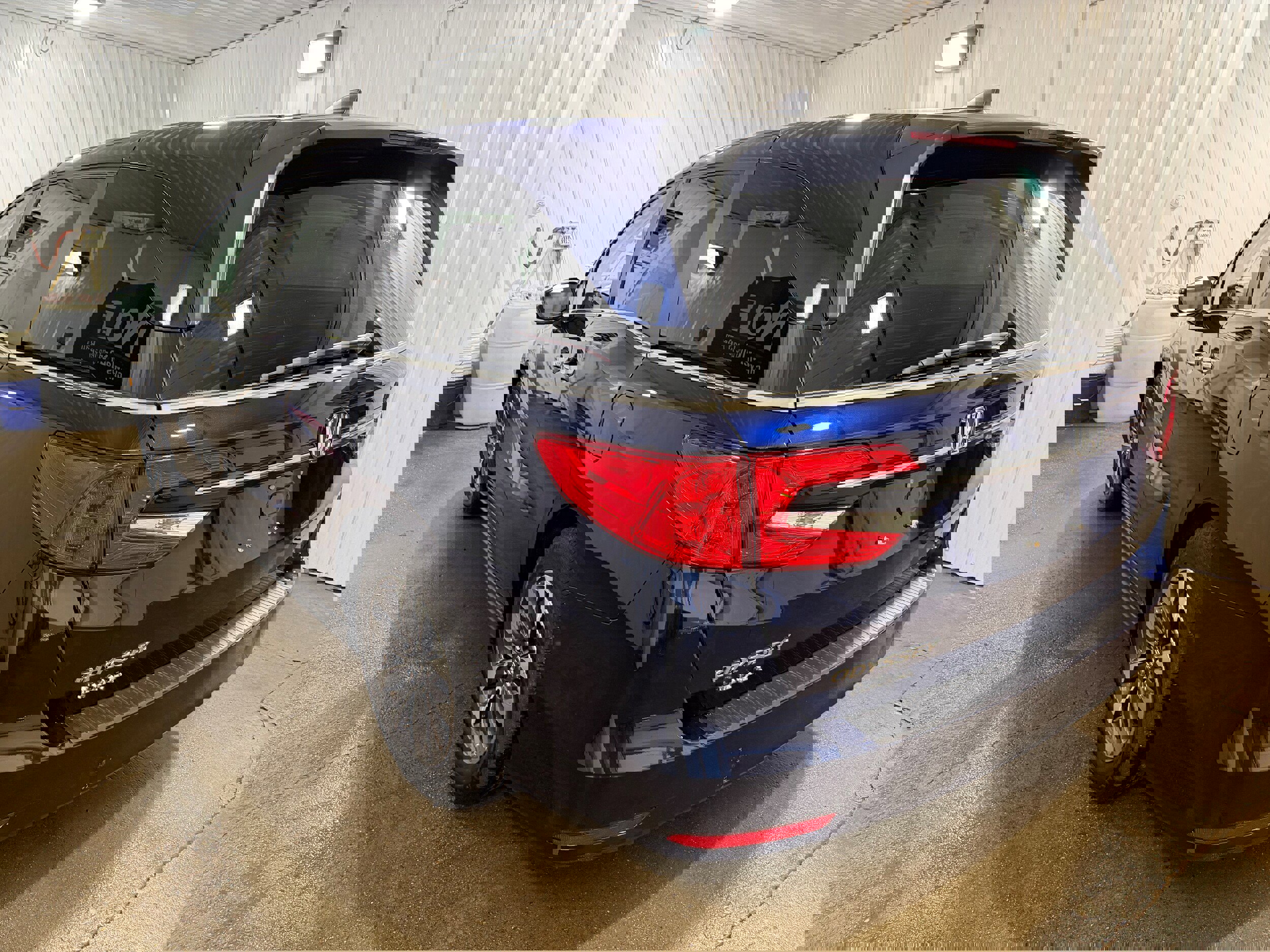 Used 2024 Honda Odyssey EX-L image 5