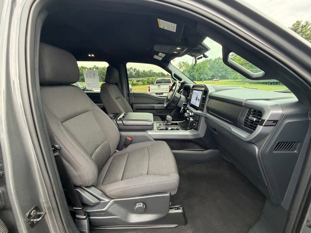 Used 2025 Ford F150 XLT w/ Equipment Group 301A Standard AWD/4WD image 24