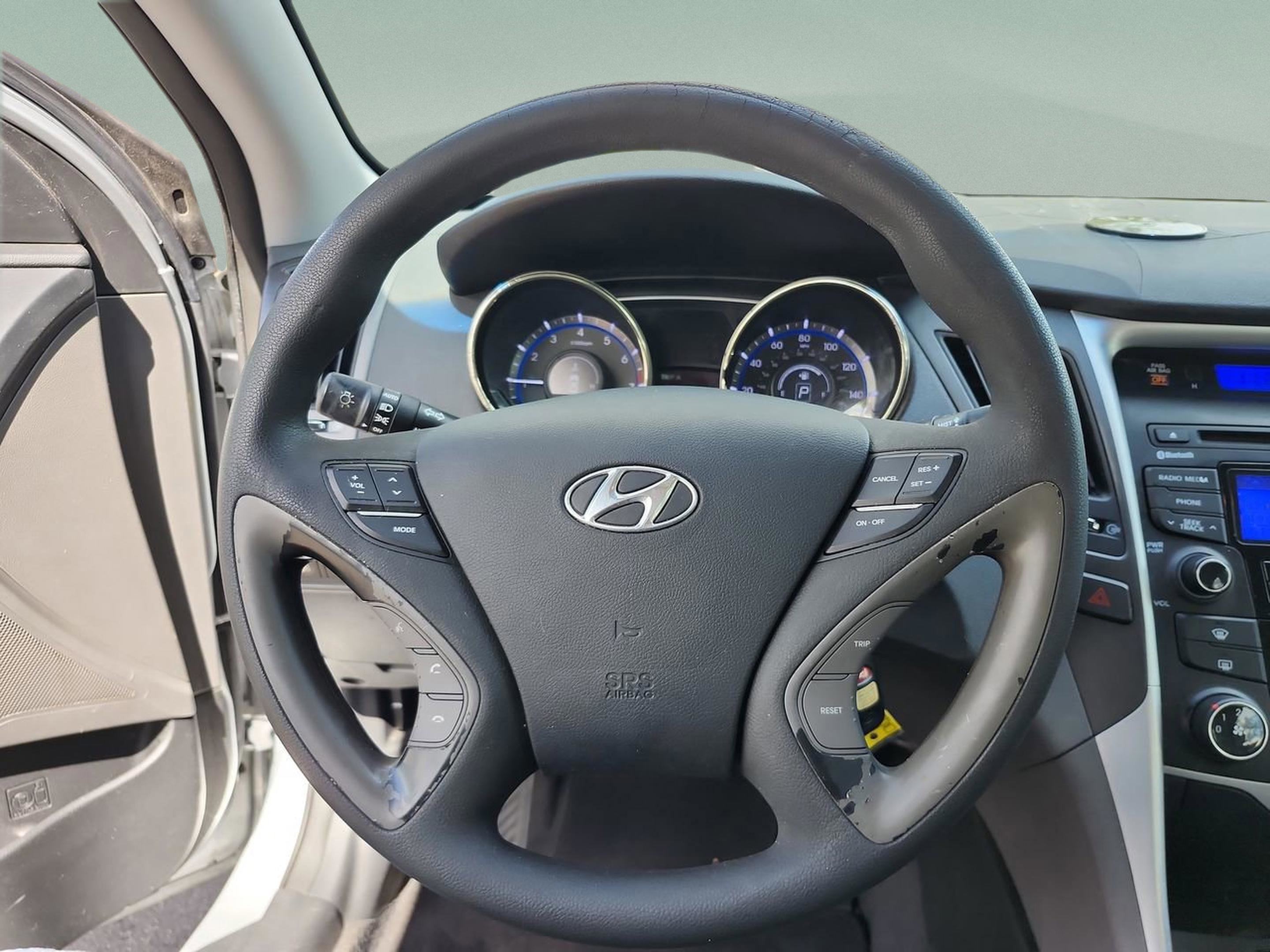 Used 2013 Hyundai Sonata GLS w/ Popular Equipment Pkg FWD image 9