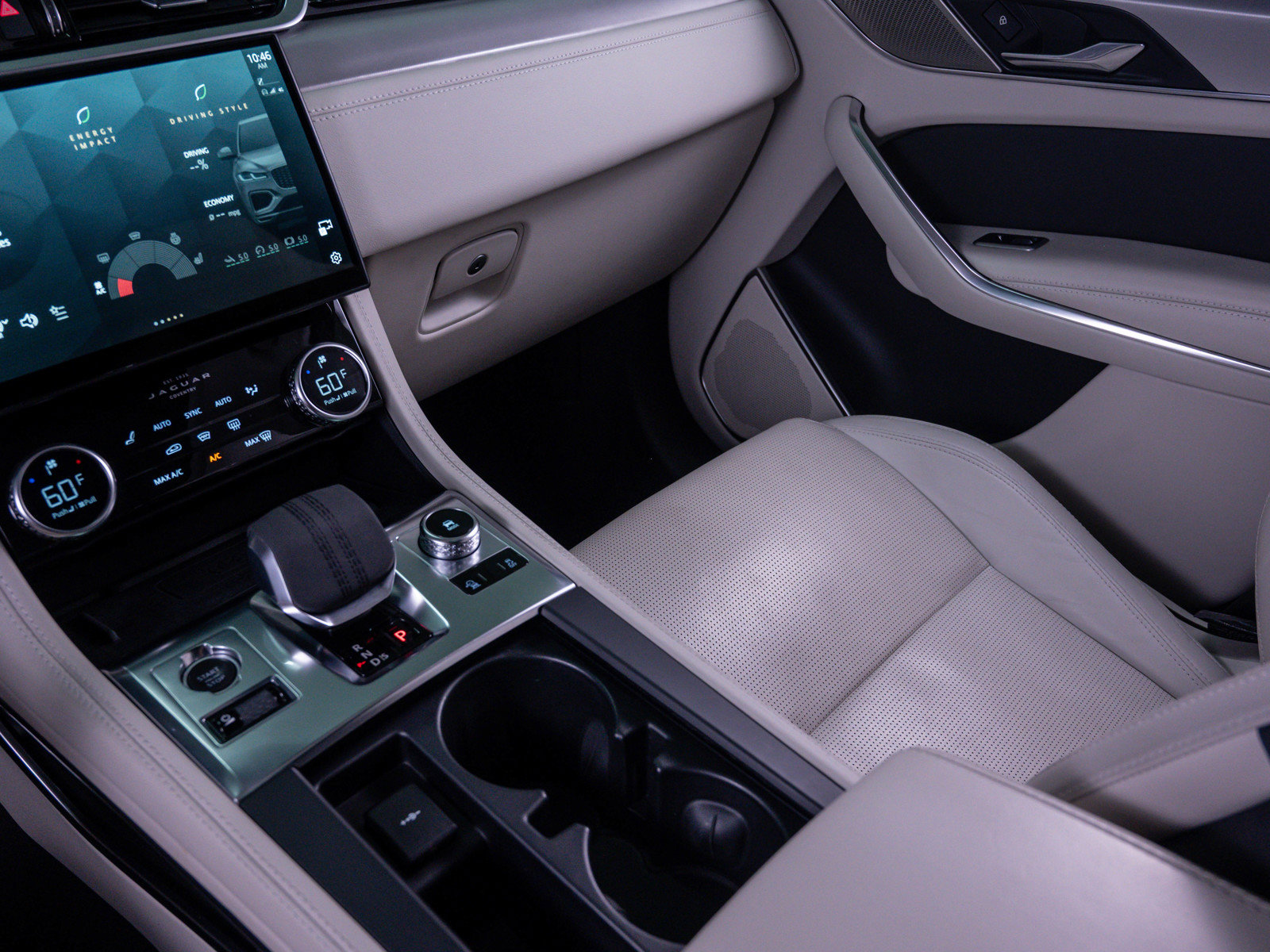 Used 2021 Jaguar F-PACE R-Dynamic S image 28