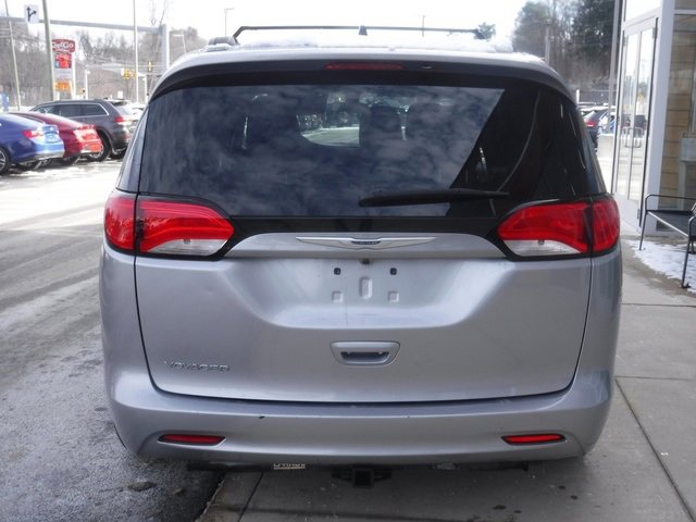 Certified 2020 Chrysler Voyager L image 8