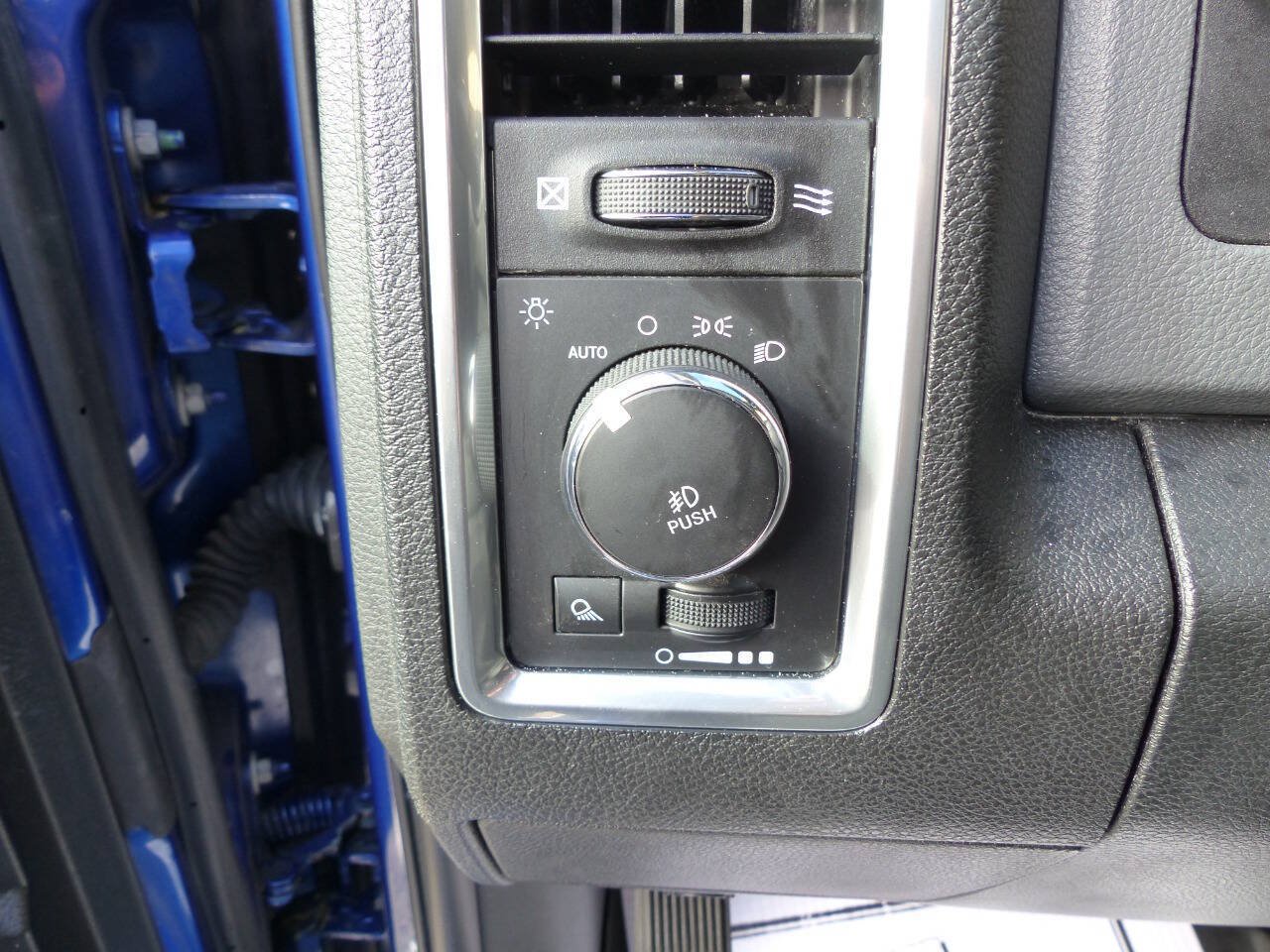 Used 2018 RAM 1500 Big Horn AWD/4WD image 30
