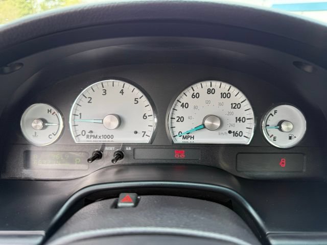 Used 2005 Ford Thunderbird RWD image 21