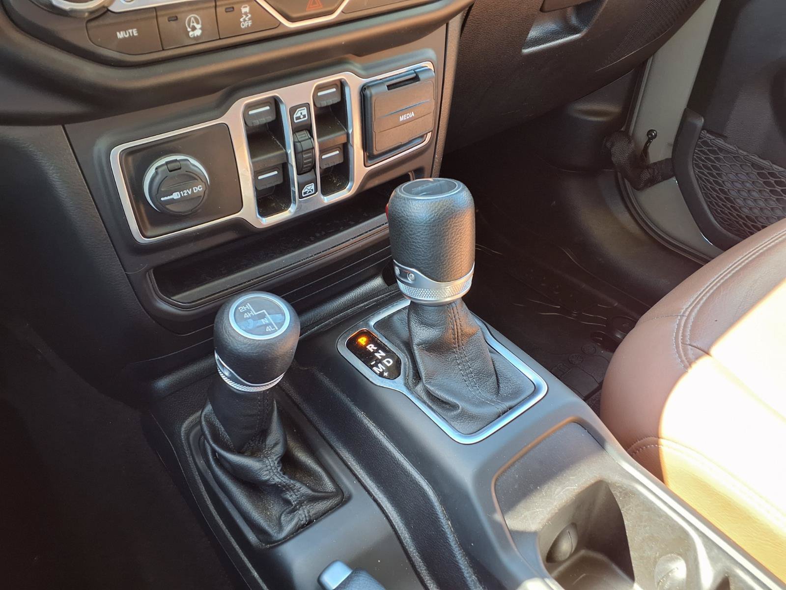Used 2020 Jeep Gladiator Sport w/ Quick Order Package 24S AWD/4WD image 25