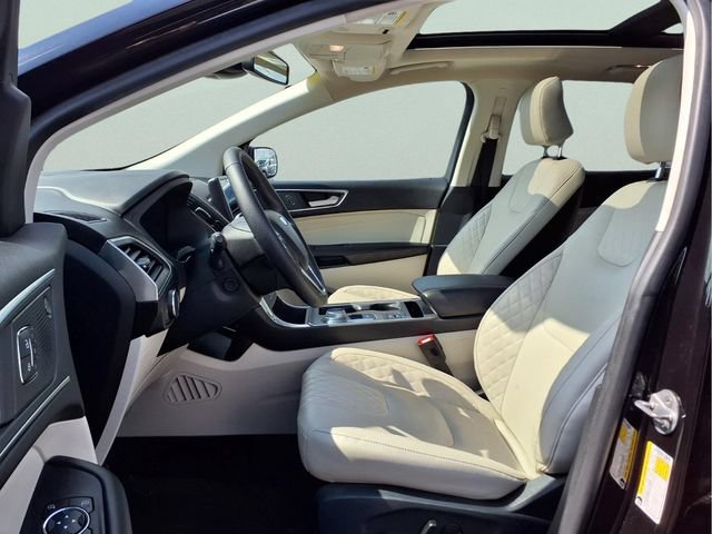 Used 2024 Ford Edge Titanium w/ Equipment Group 301A AWD/4WD image 12