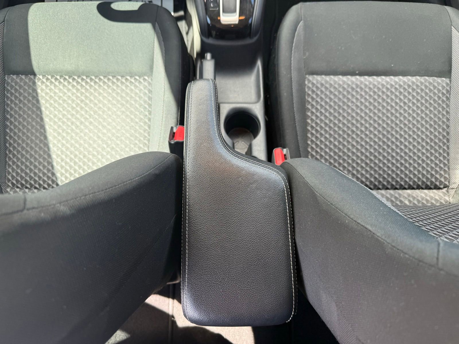 Used 2020 Nissan Versa S image 28