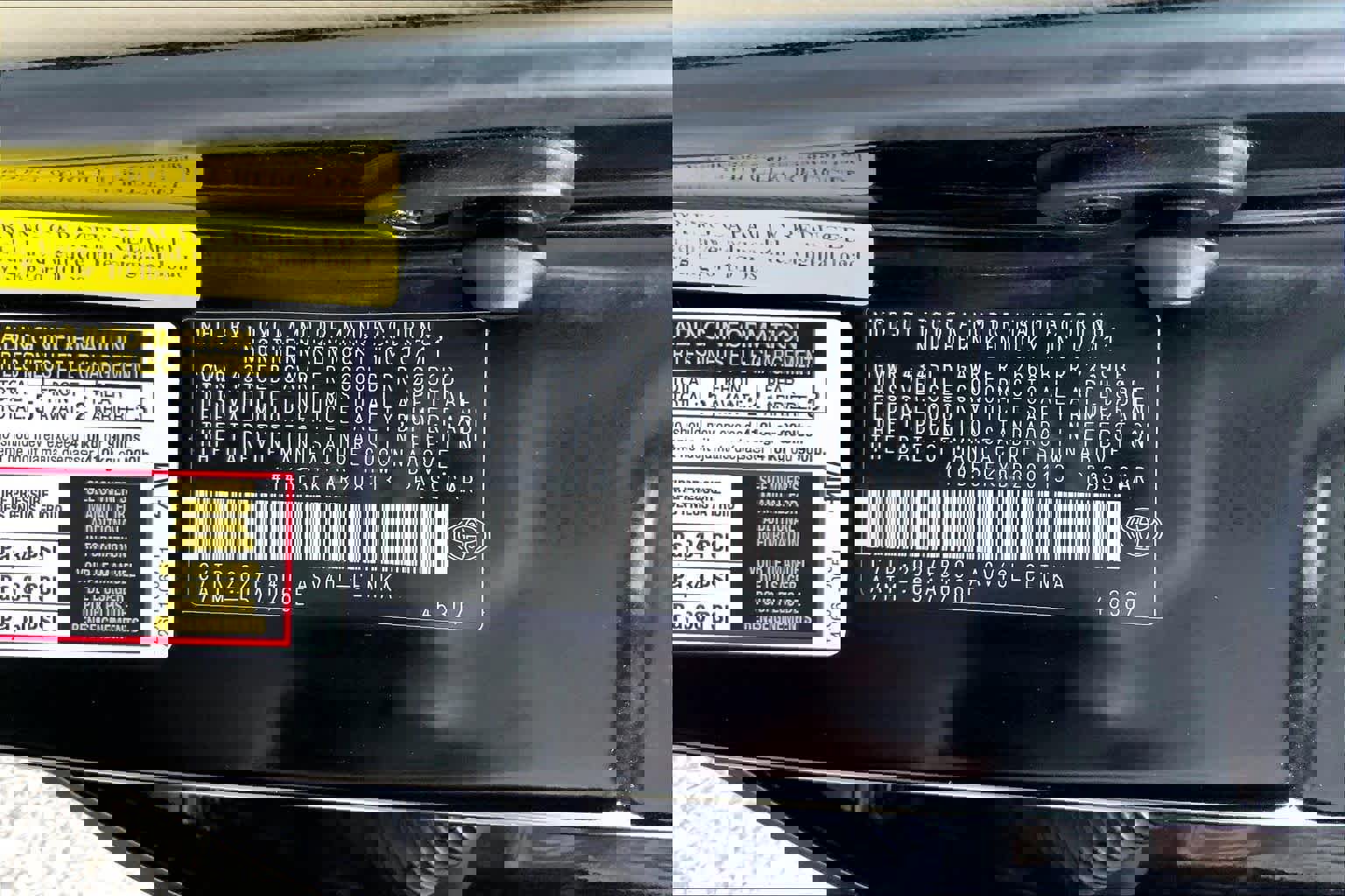 Used 2011 Toyota Camry LE FWD image 34