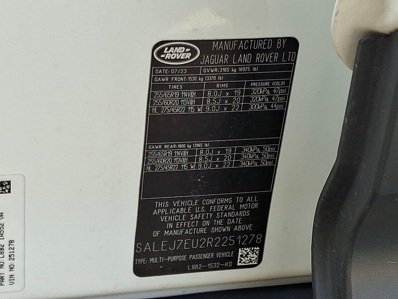 Used 2024 Land Rover Defender 110 S image 26