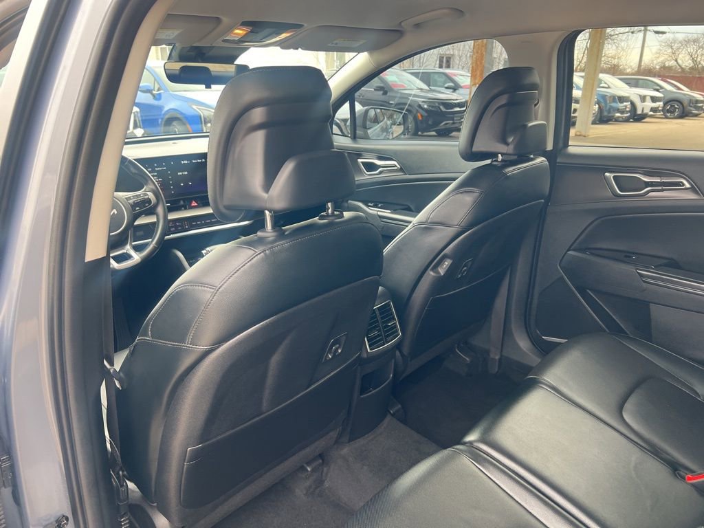 Used 2023 Kia Sportage EX image 9