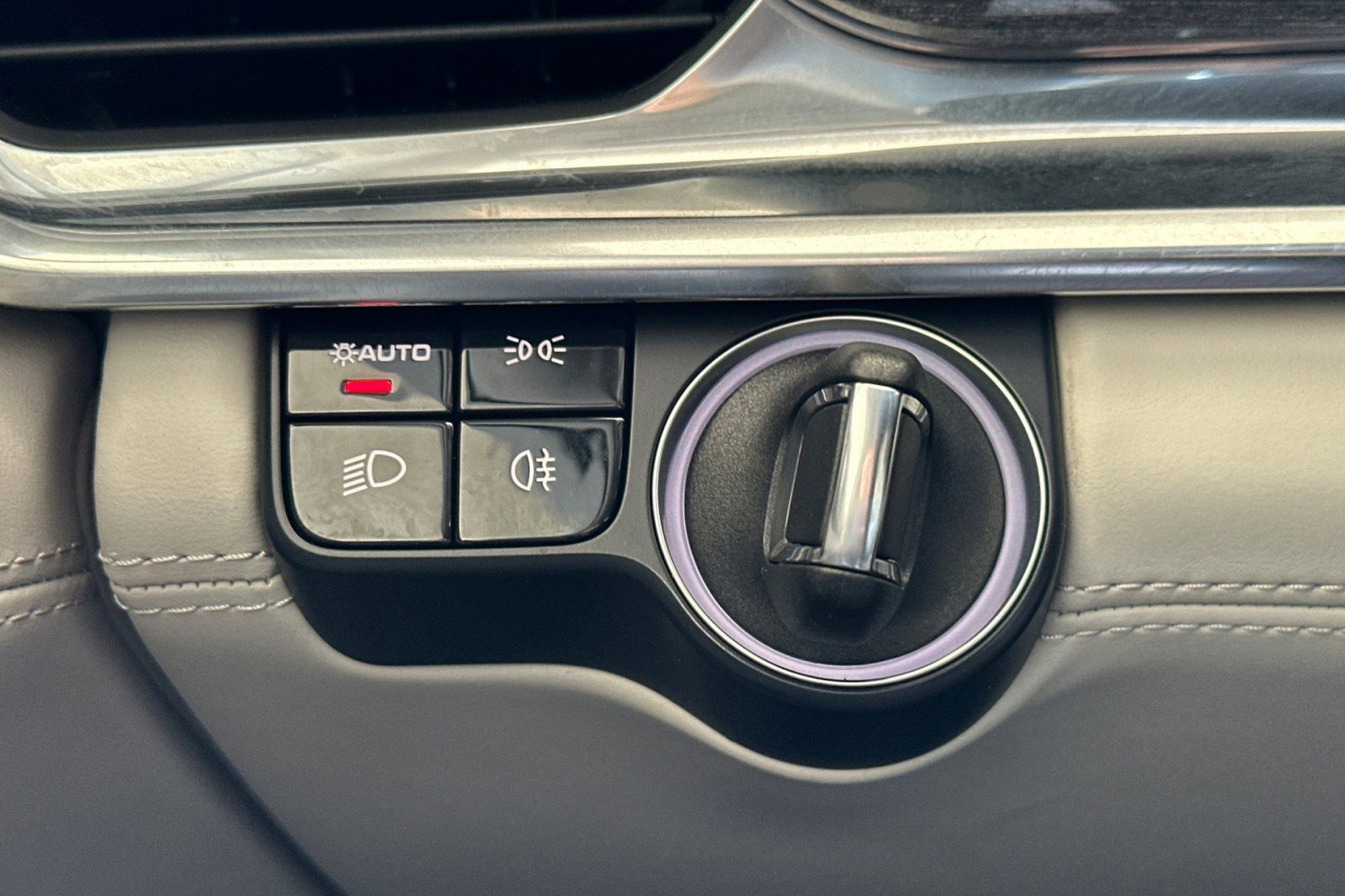 Certified 2021 Porsche Panamera image 23