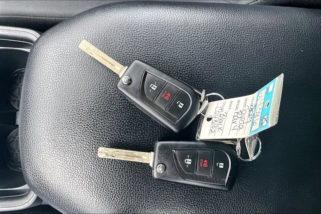 Used 2019 Toyota RAV4 LE AWD/4WD image 41