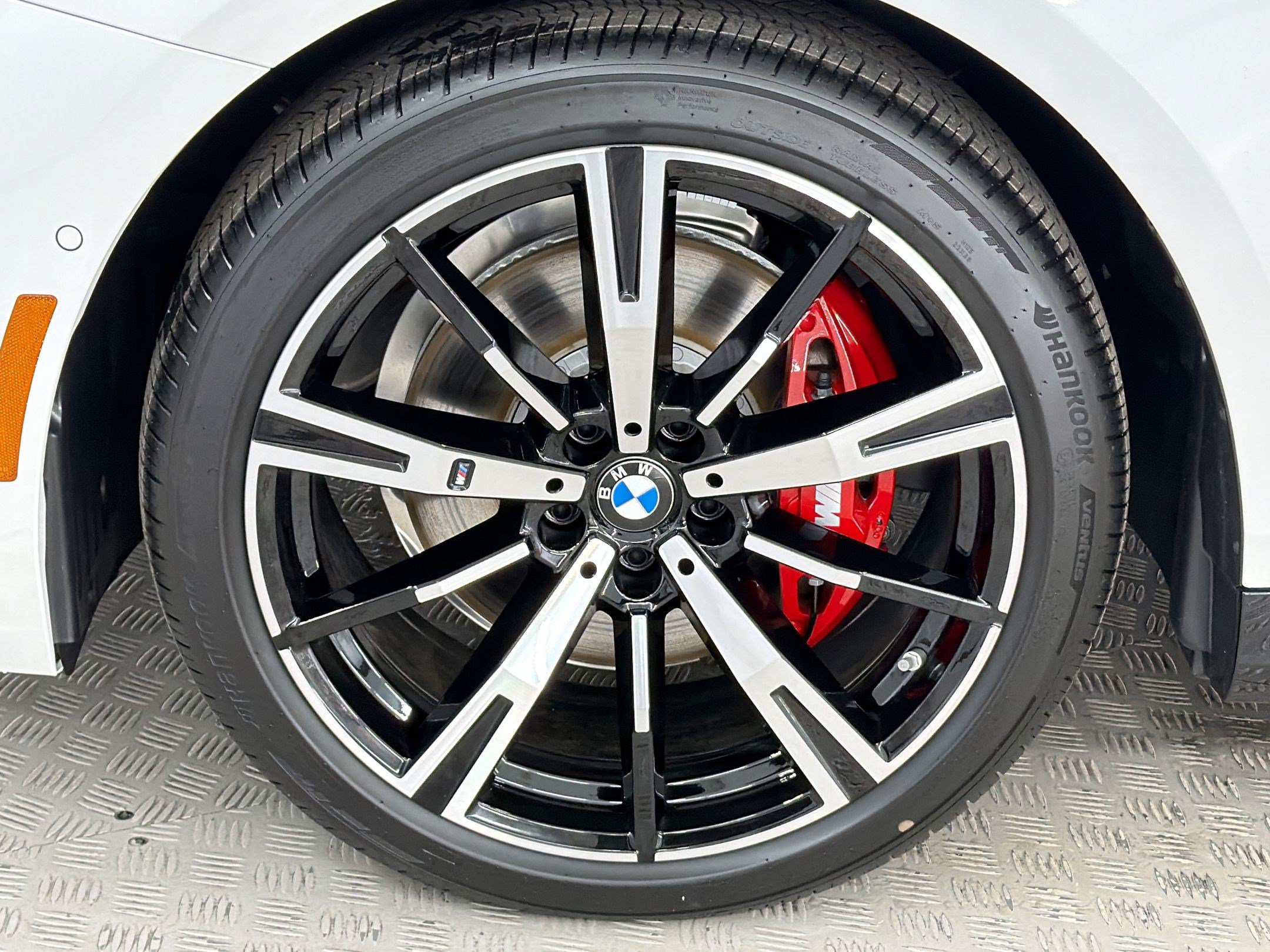 New 2027 BMW 530i w/ M Sport Package RWD image 11