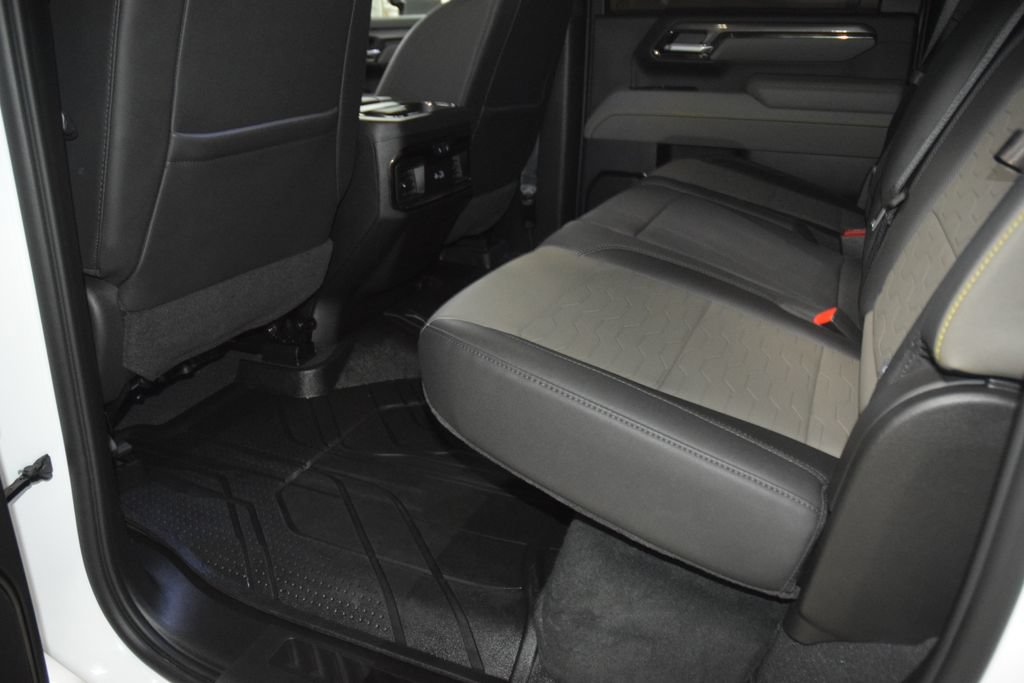 Used 2026 Chevrolet Silverado 2500 ZR2 AWD/4WD image 45