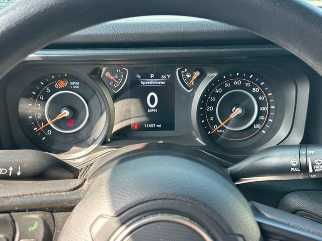 Used 2026 Jeep Wrangler Sport AWD/4WD image 17