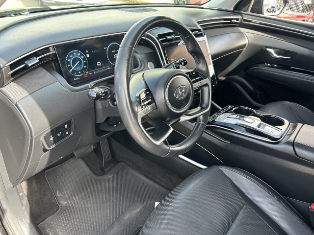 Used 2023 Hyundai Tucson Limited AWD/4WD image 19