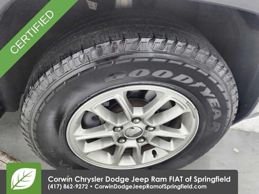 Certified 2018 Jeep Grand Cherokee Laredo image 31