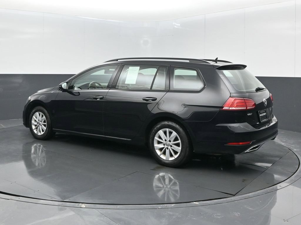 Used 2018 Volkswagen Golf S image 16