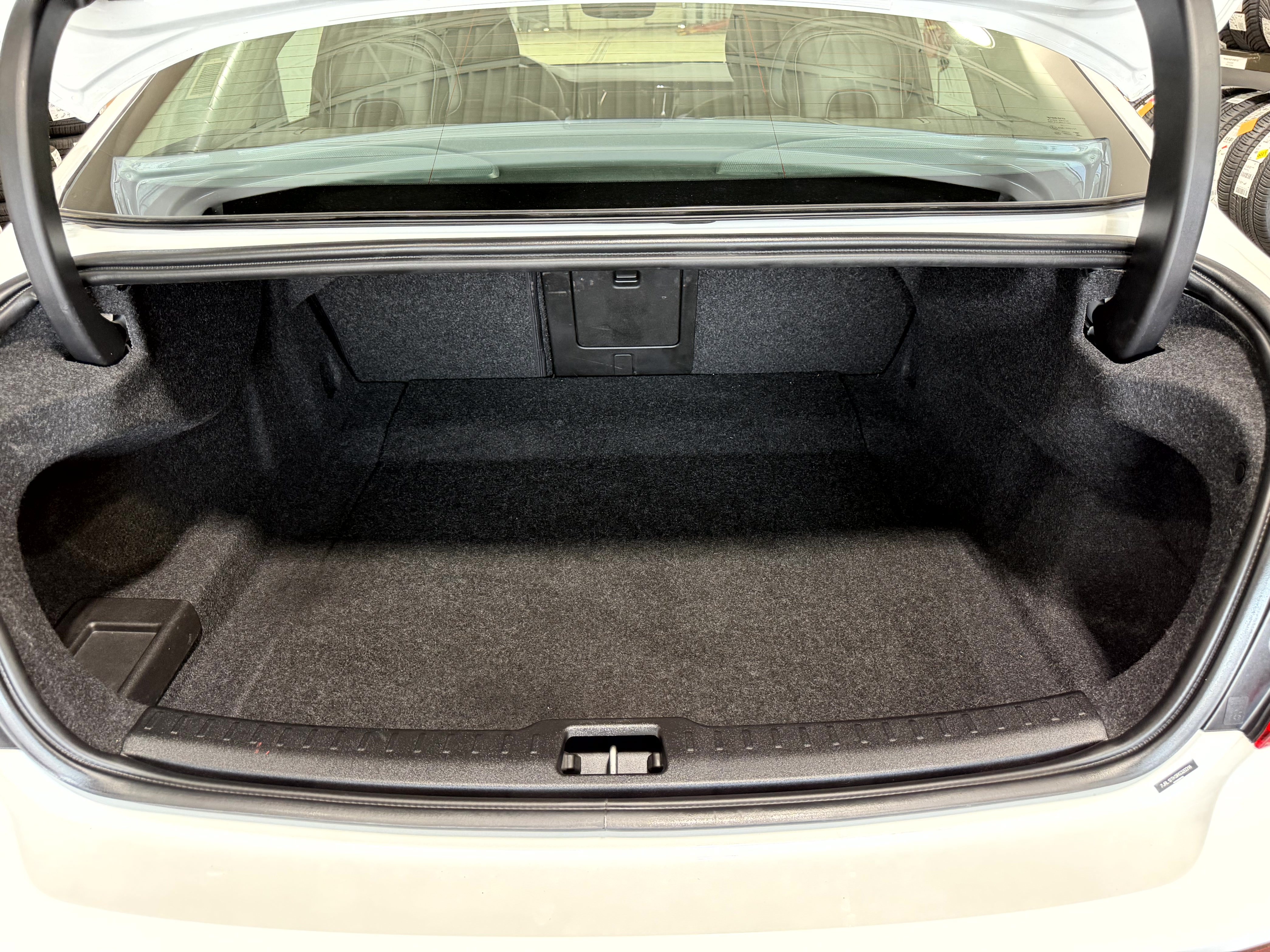 Used 2024 Volvo S60 B5 Core AWD/4WD image 28