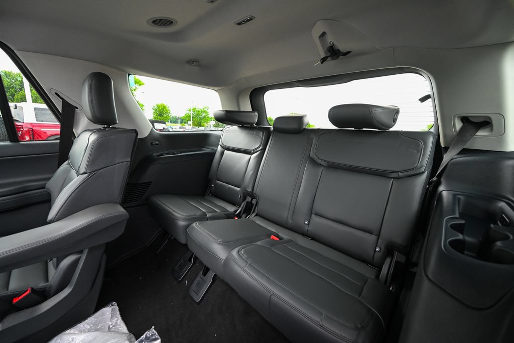 New 2026 Ford Expedition Active AWD/4WD image 21
