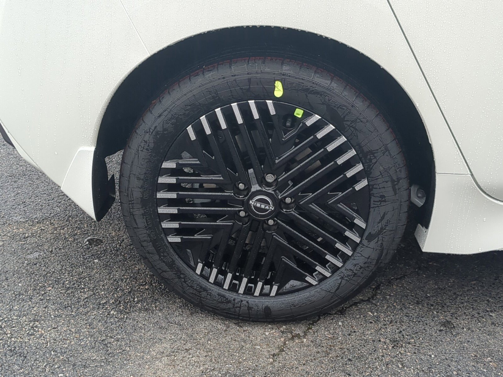 New 2023 Nissan Leaf SV Plus image 2