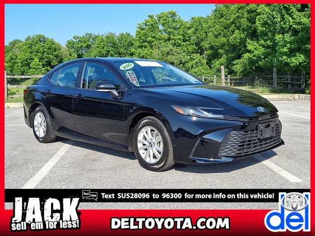 Used 2025 Toyota Camry LE FWD image 1