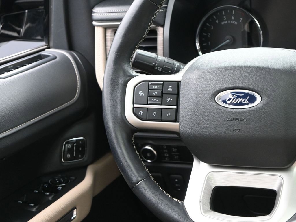 Used 2024 Ford Expedition Max Limited image 31
