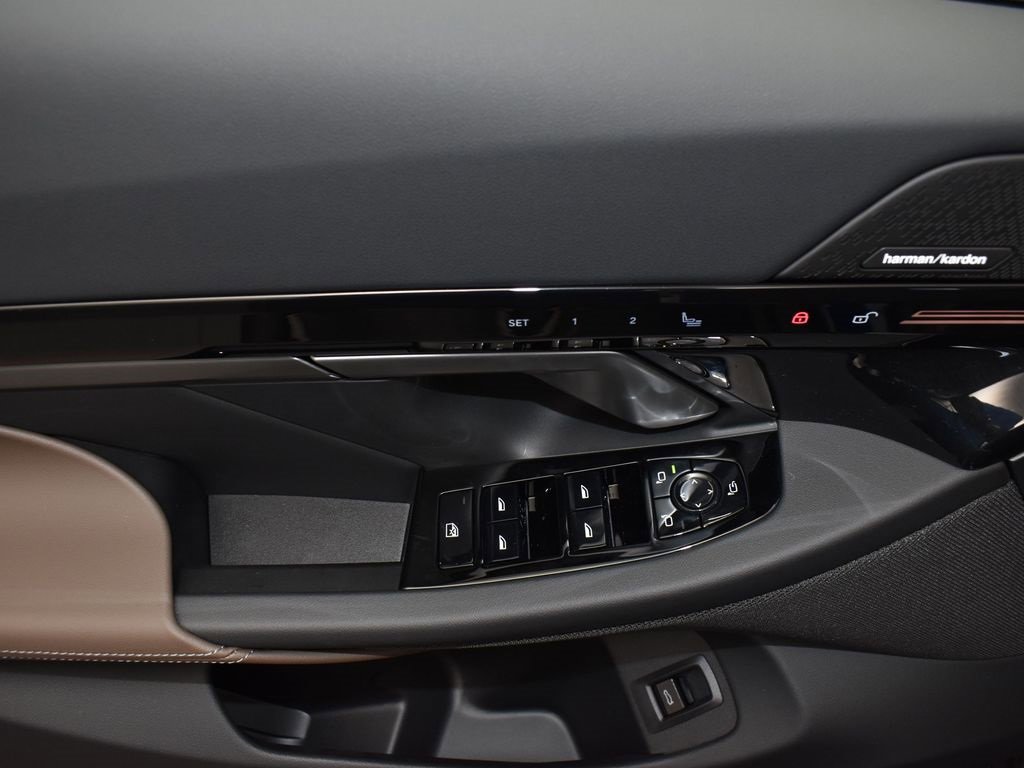 New 2026 BMW 530i w/ Premium Package image 11