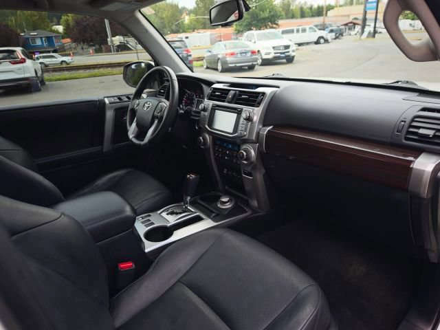 Used 2017 Toyota 4Runner Limited AWD/4WD image 35