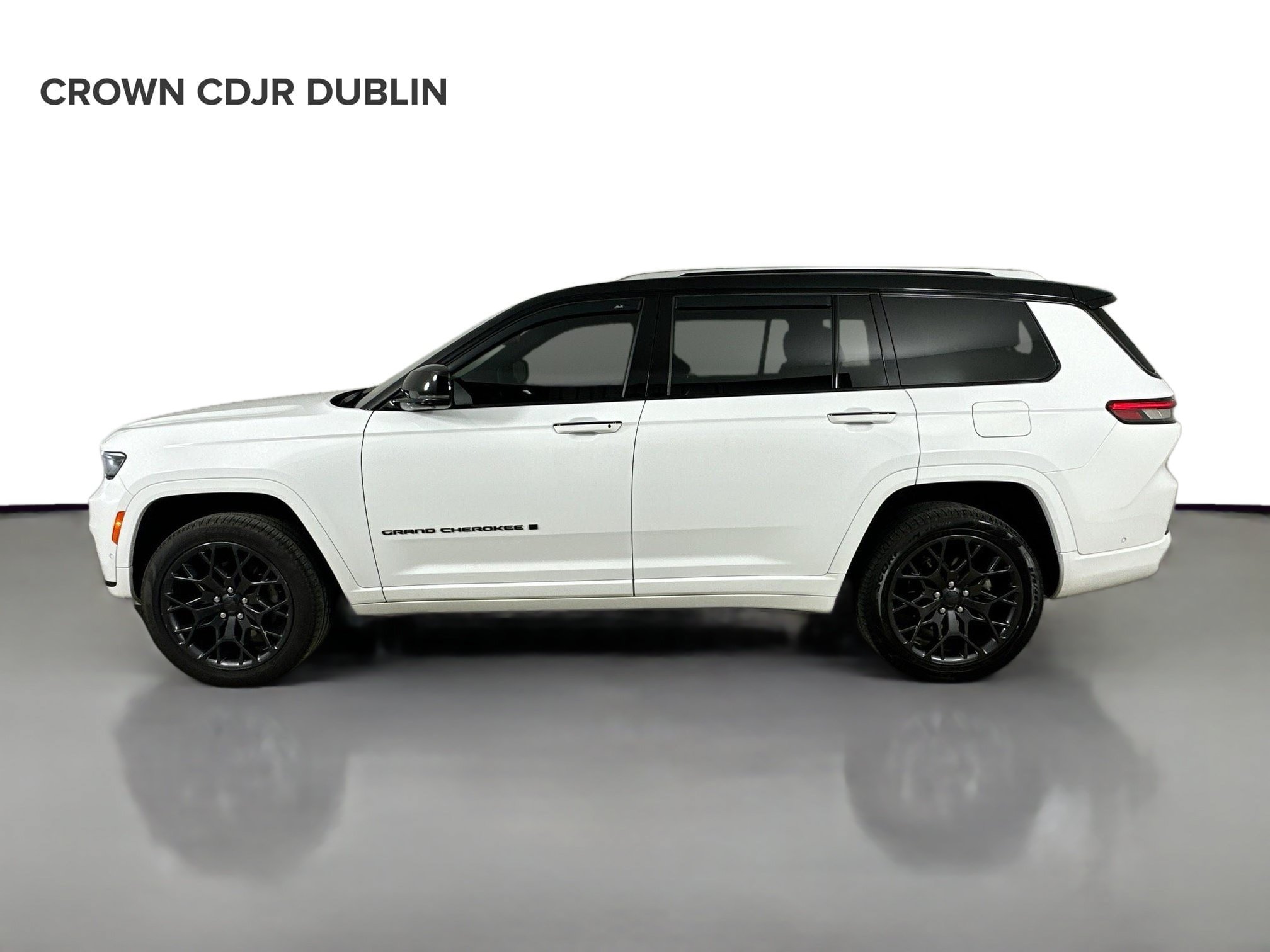 Used 2023 Jeep Grand Cherokee L Summit w/ High Altitude Package AWD/4WD image 8