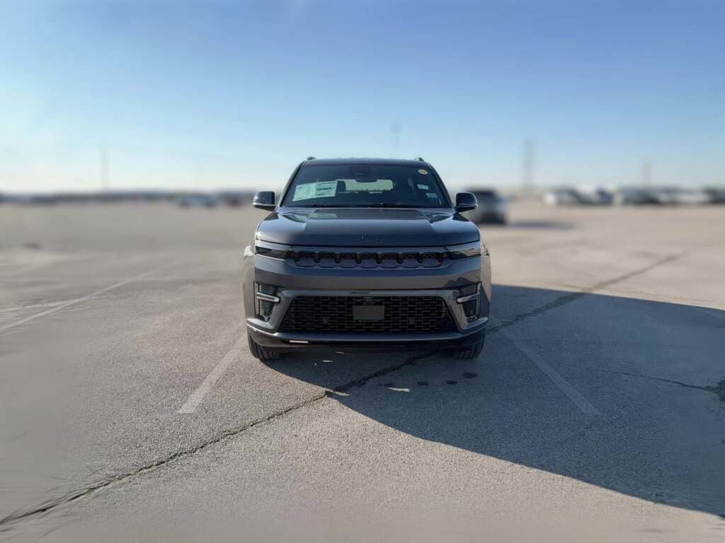 New 2026 Jeep Grand Wagoneer L Limited image 2