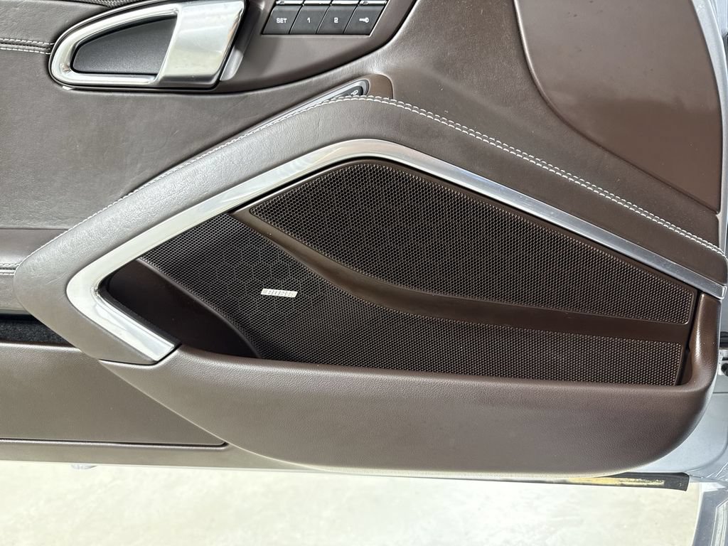 Certified 2017 Porsche 911 Carrera 4 AWD/4WD image 35