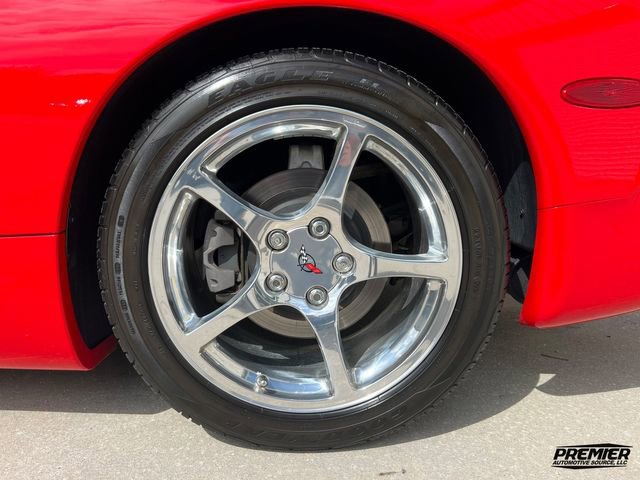 Used 2001 Chevrolet Corvette Coupe w/ Preferred Equipment Group2 image 48