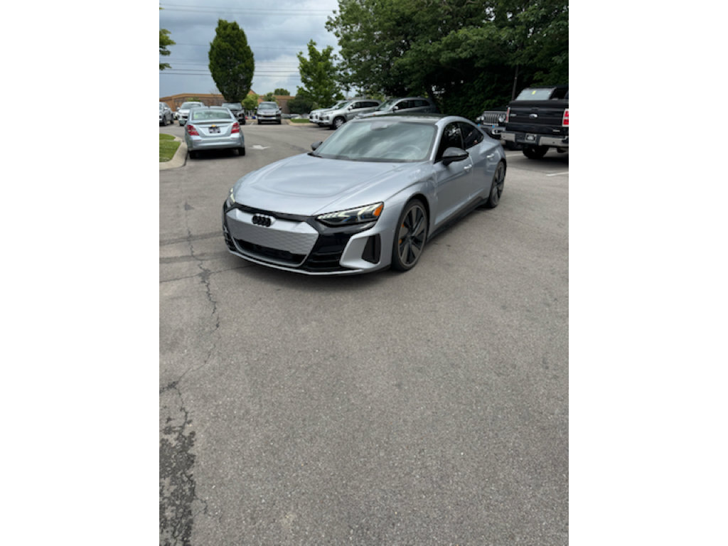 Used 2022 Audi RS e-tron GT w/ Carbon Performance Package AWD/4WD image 1
