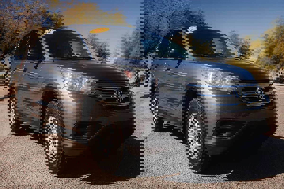 Used 2013 Honda CR-V LX image 1