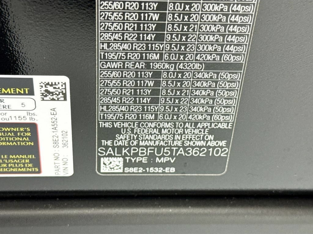 New 2026 Land Rover Range Rover Long Wheelbase SE AWD/4WD image 34