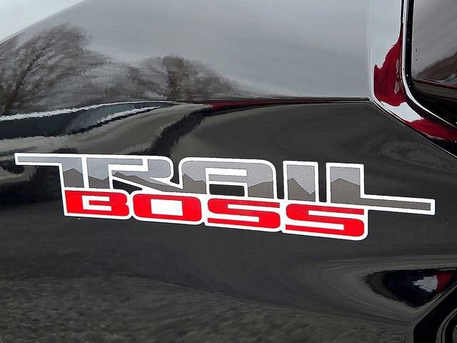 New 2026 Chevrolet Colorado Trail Boss AWD/4WD image 12