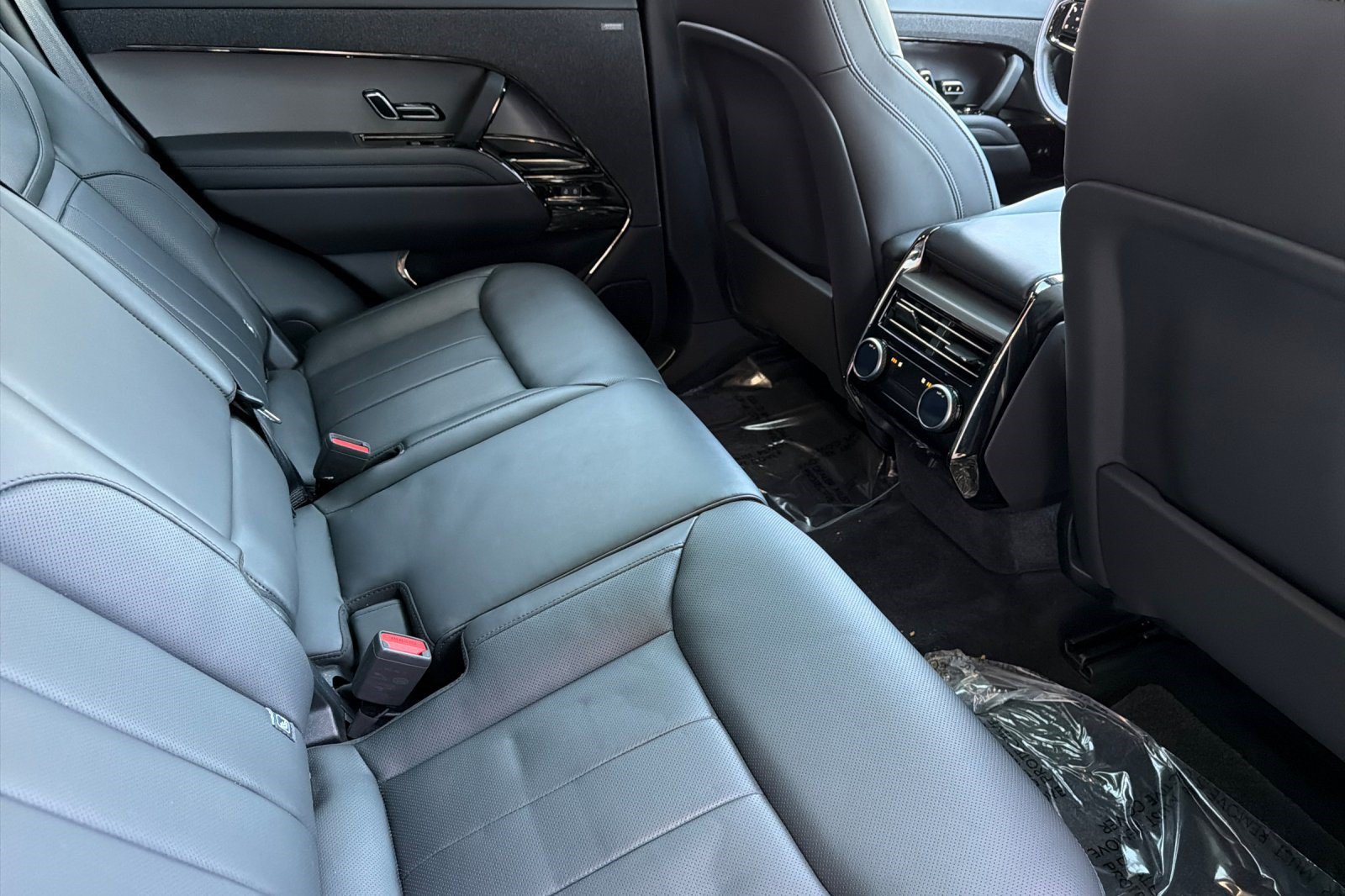 Used 2025 Land Rover Range Rover Sport Dynamic SE AWD/4WD image 33
