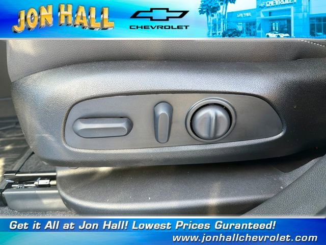 New 2025 Chevrolet Blazer LT image 17