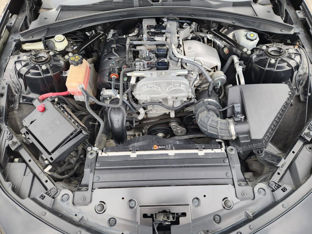 Used 2020 Chevrolet Camaro LS RWD image 21