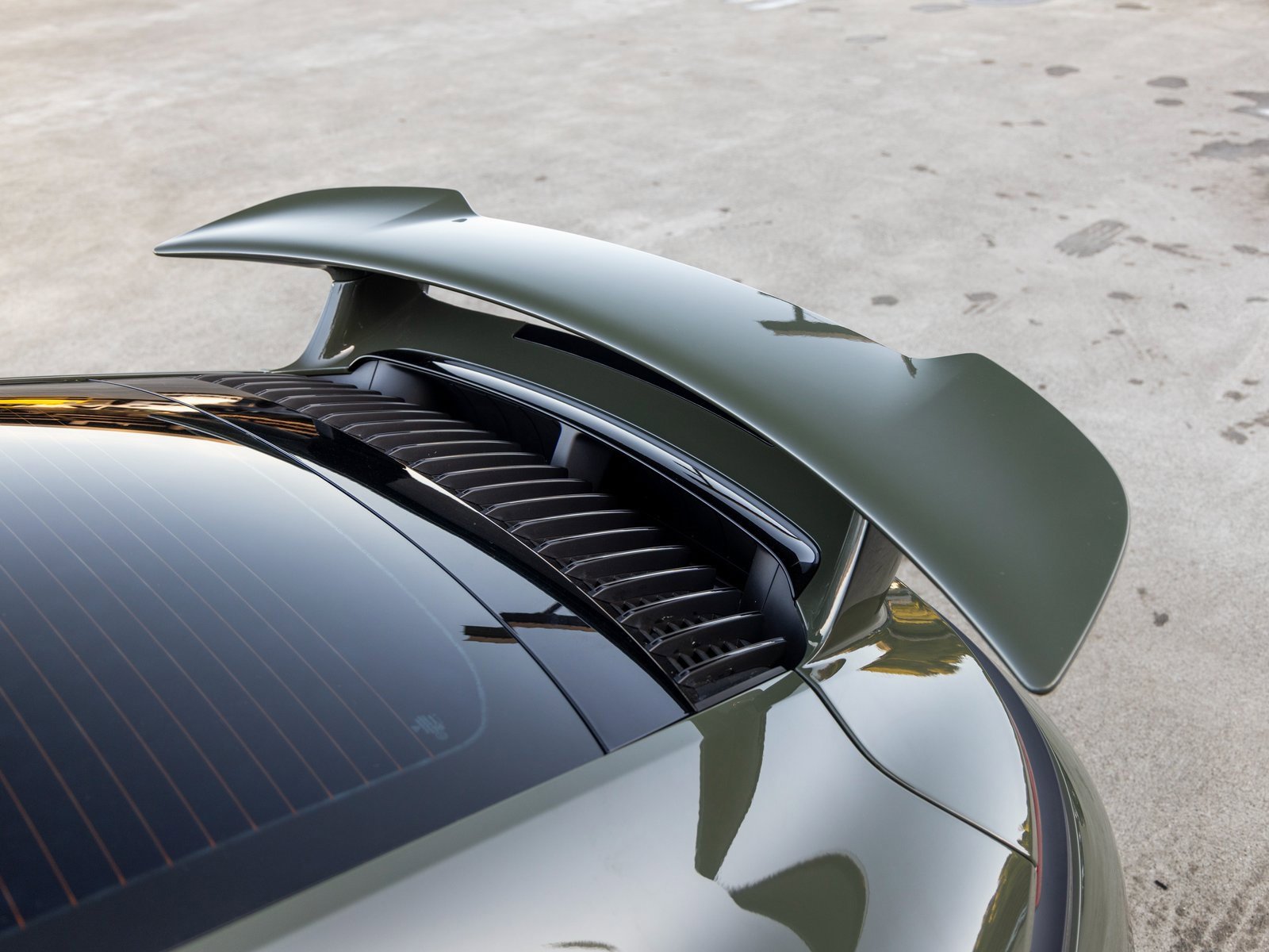 Certified 2025 Porsche 911 Carrera image 24